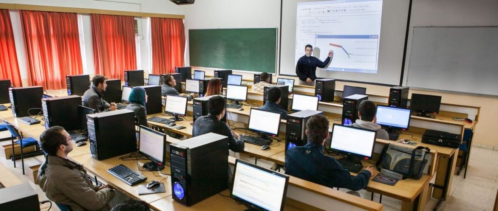 مزایای تحصیل کامپیوتر در ترکیه