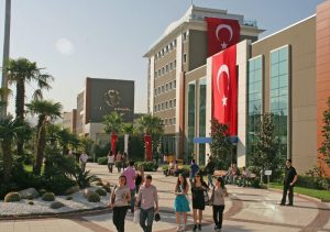 تحصیل در ازمیر ترکیه